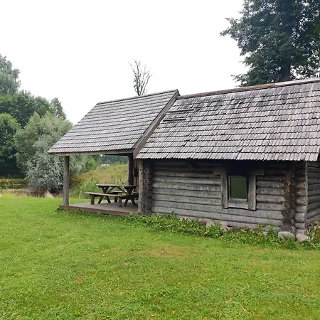 Paeikesekivi Keskus * Ridakula (Viljandi)