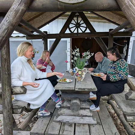 Paeikesekivi Keskus *