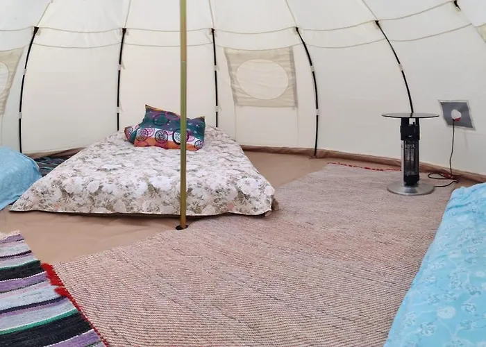 Paeikesekivi Keskus * Ridakula (Viljandi)