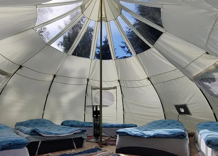 Paeikesekivi Keskus Luxury tent *