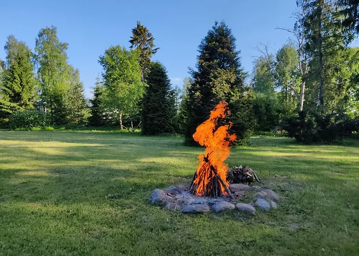 Luxury tent Paeikesekivi Keskus Ridakula (Viljandi)